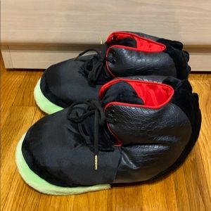 Nike Air Yeezy 2 Solar Slippers Platinum